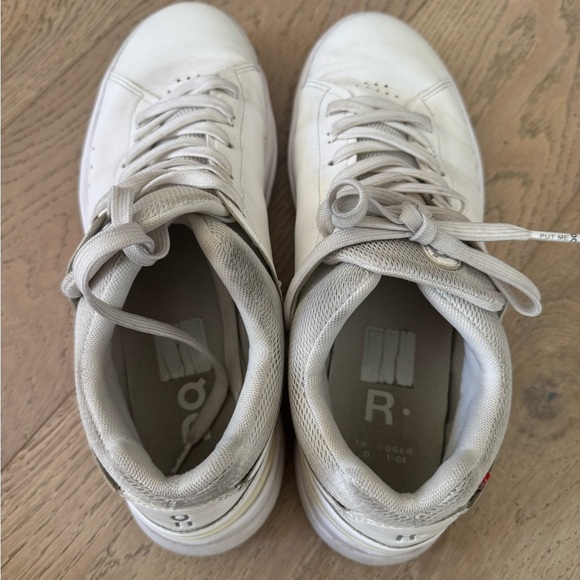 On Running The Roger Mens Shoe White Size 10 - Picture 3 of 5